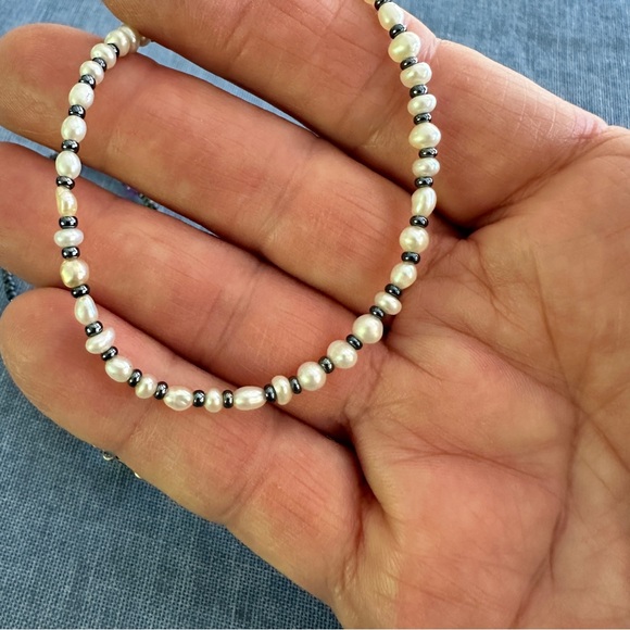 Pearl bracelet, tiny freshwater pearls with hematite seed beads,delicate. - Picture 5 of 6